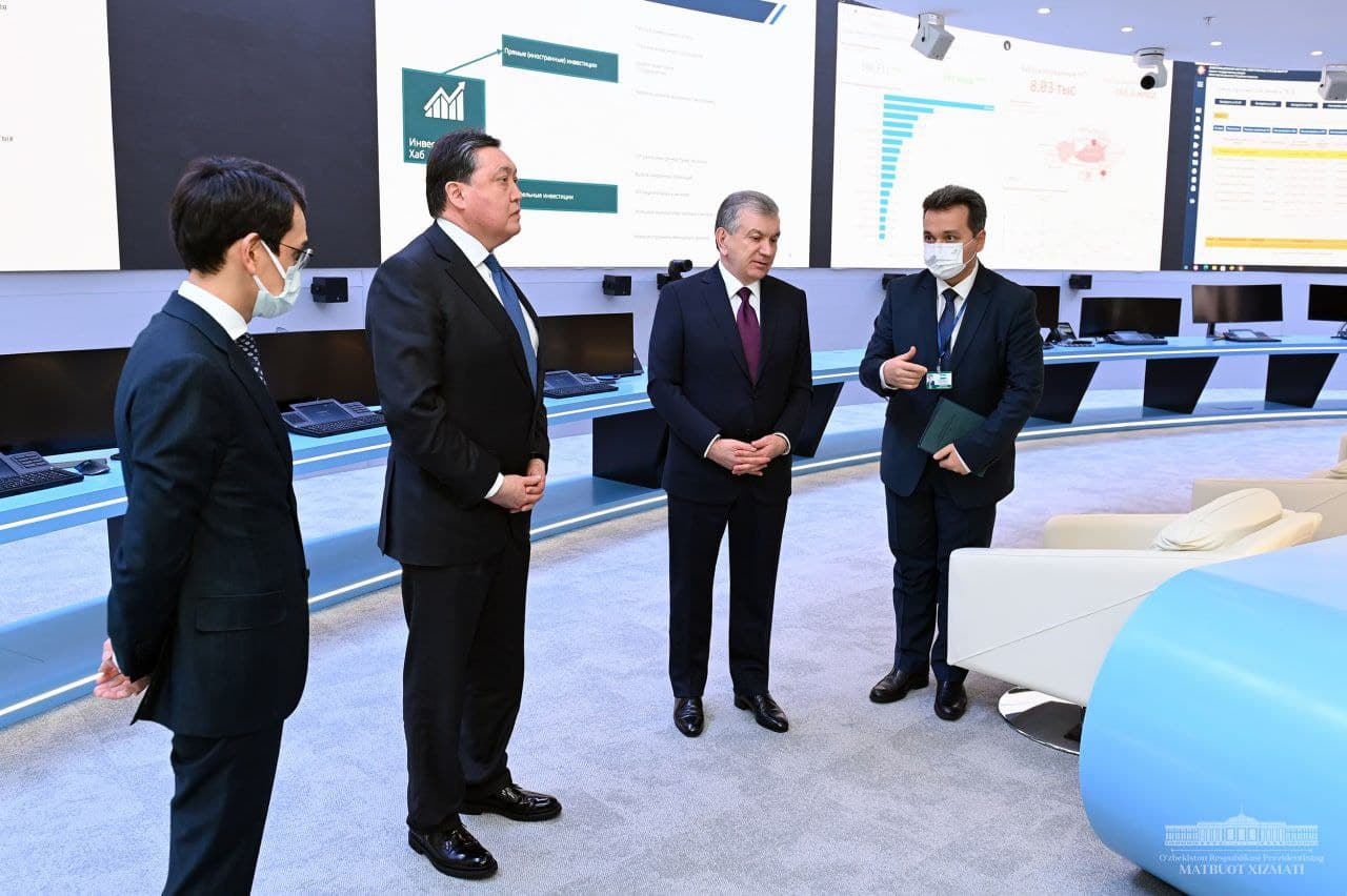 Шавкат Мирзиёев посетил Офис цифрового правительства 